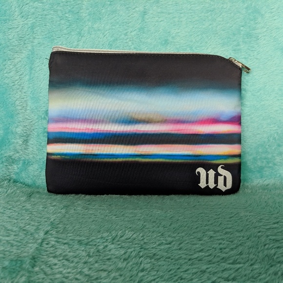 ❌❌SOLD❌❌BNIB Urban Decay Vice 3 Palette - Picture 6 of 8